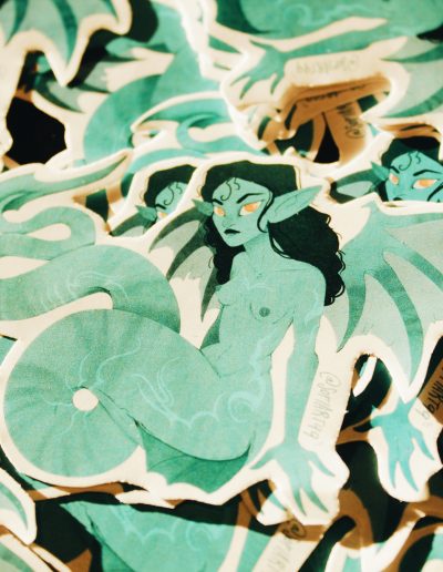 PEGATINA SIRENA DRAGÓN