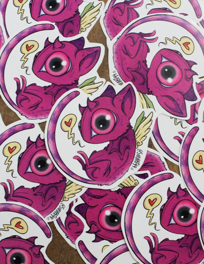 pegatina-bichin-rosa-ojo